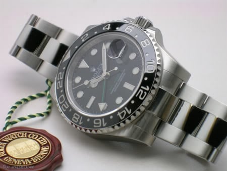 Ceramic Bezel close-up of the Rolex GMT-Master II ref. 116710LN