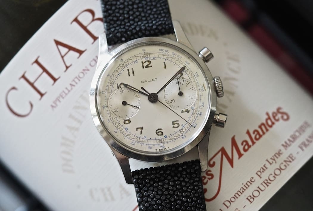 The Gallet Multichron 45 sports simple baton hands