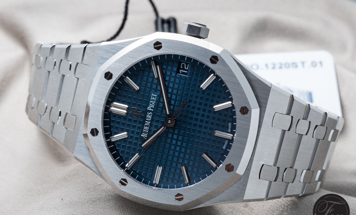 Audemars Piguet Royal Oak 15500 versus 15202