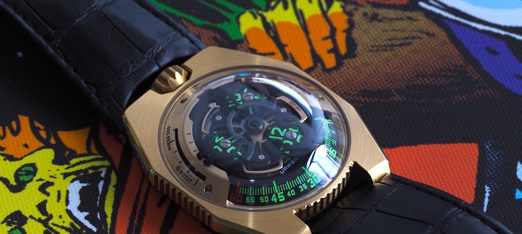 Urwerk-UR-100-Gold-Watch