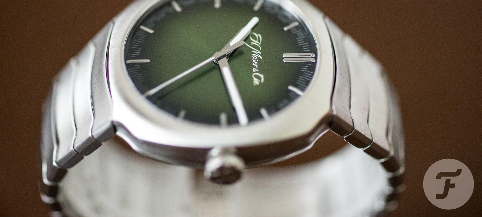 The Top Watches with Integrated Bracelets