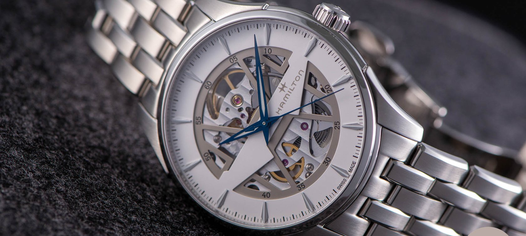 Hands-On With The Hamilton Jazzmaster Skeleton Auto Watch