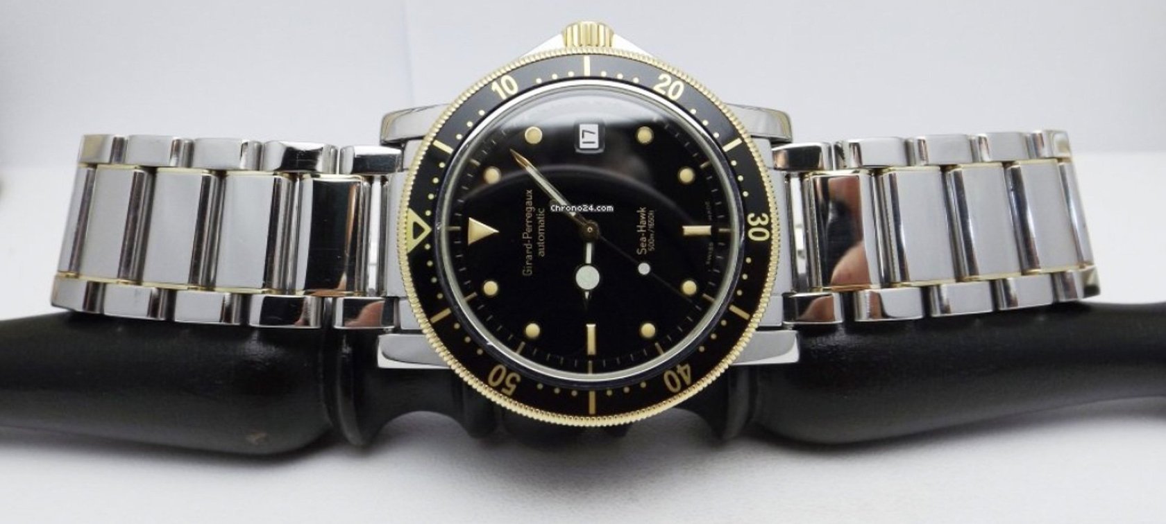 Girard-Perregaux Sea Hawk 7100