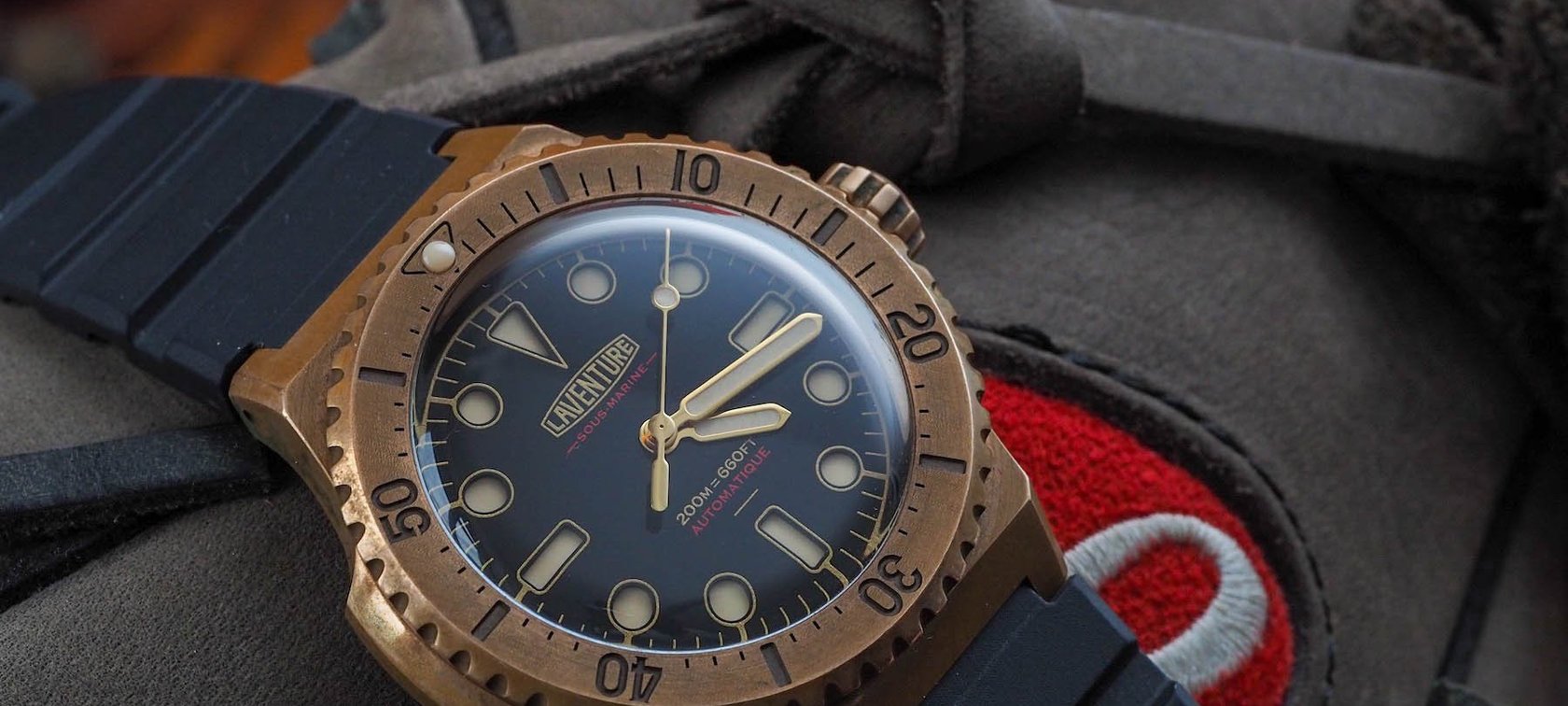 Laventure-Sous-Marine-Watch-Dive
