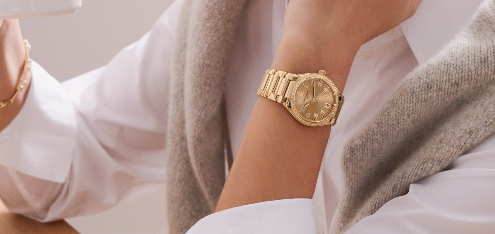 Patek ladies' TWENTY~4 AUTOMATIC REF. 7300/1200R-011