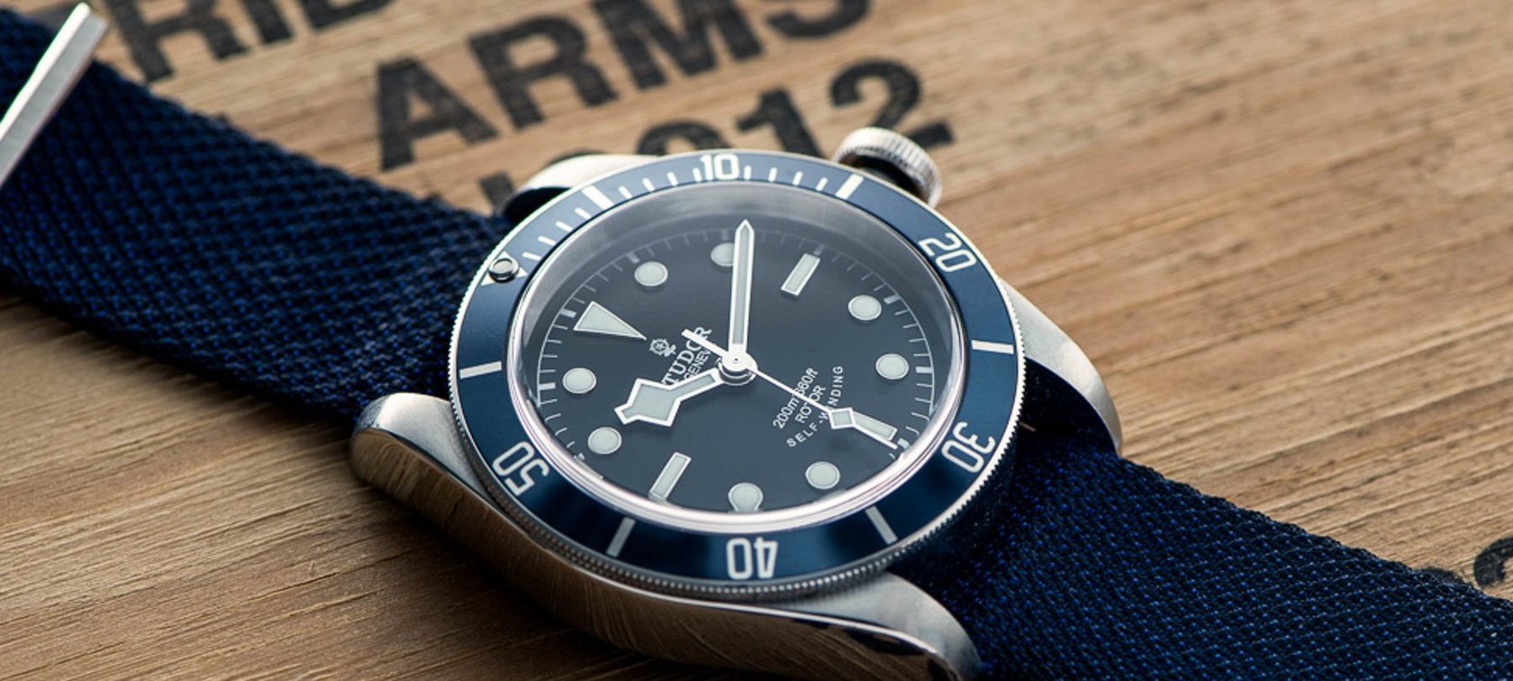 Tudor-Heritage-Black-bay.001-3