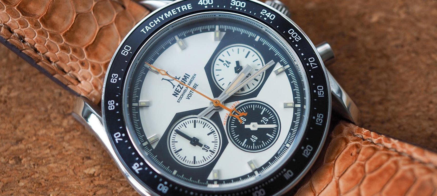 LIC-Honey-Brown-Rooster-Foot