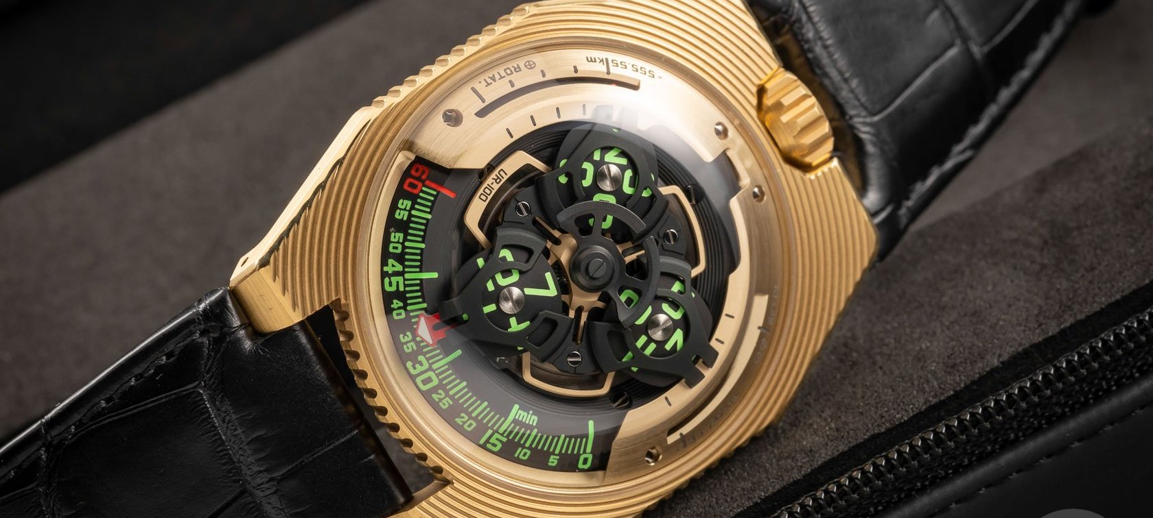 Urwerk UR-100 Electrum