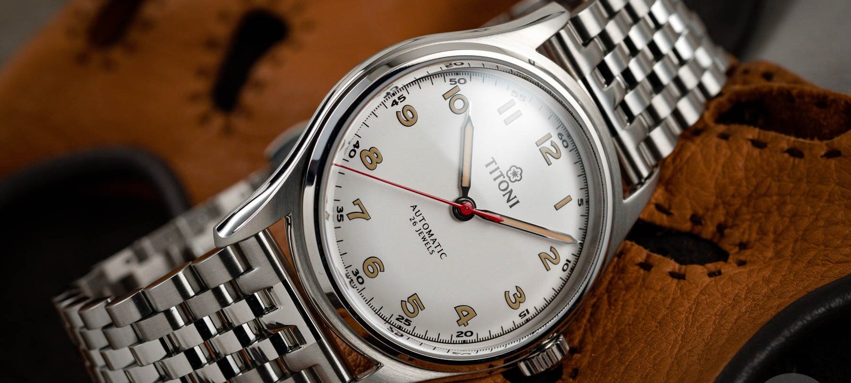 The Titoni Heritage 83019 S-639 Is A Suprisingly Charming Watch