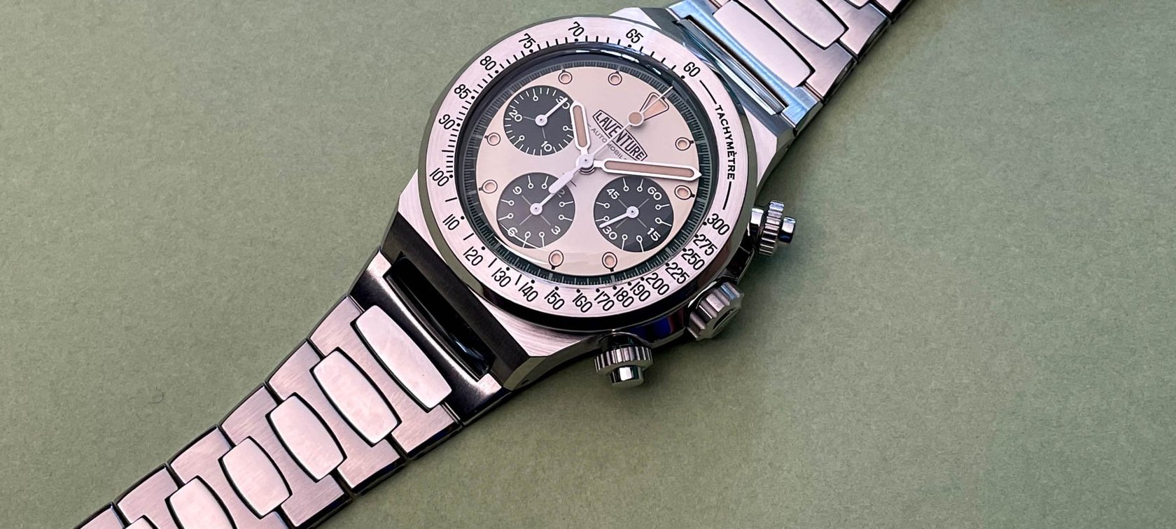 Laventure-Automobile-Chronograph-Watch