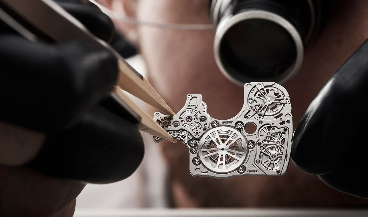 Who Will Win The Battle Of Thin?