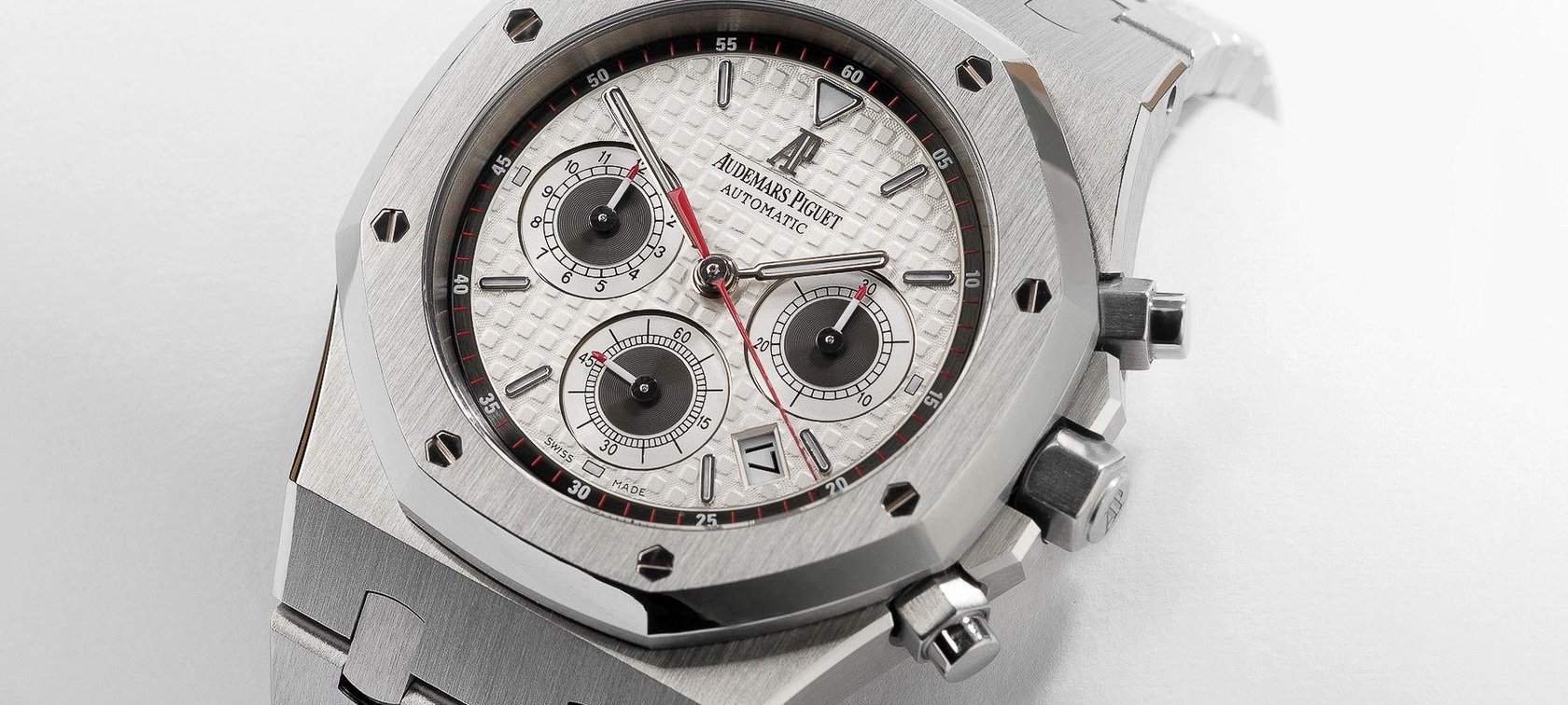 Dear Audemars Piguet, Bring Back The Royal Oak Chronograph Ref. 26300ST