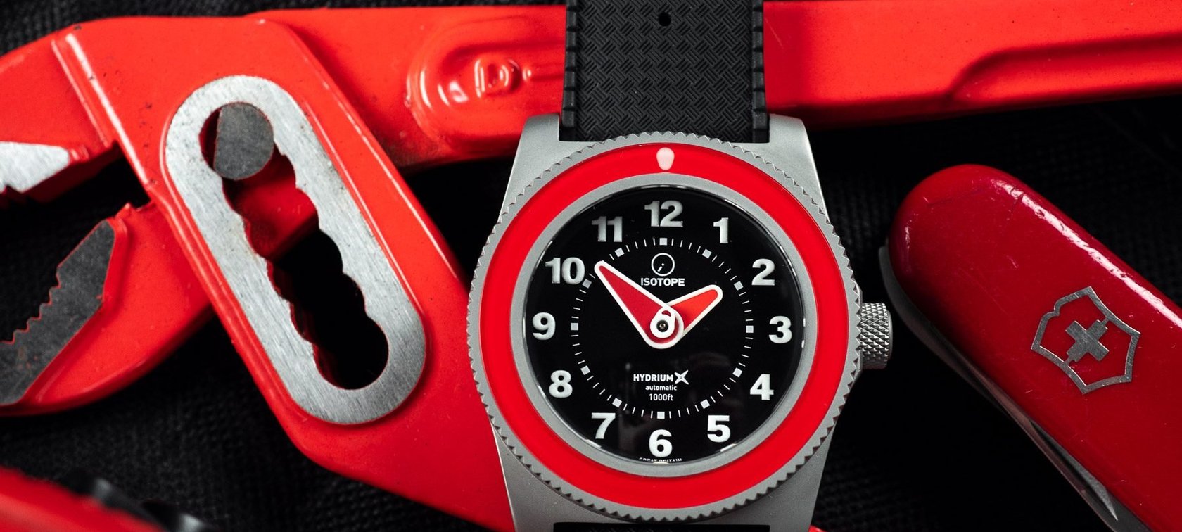 Introducing: The Isotope HydriumX “The Judge” — A Most Honorable Colorway For The Brand’s Dive Watch