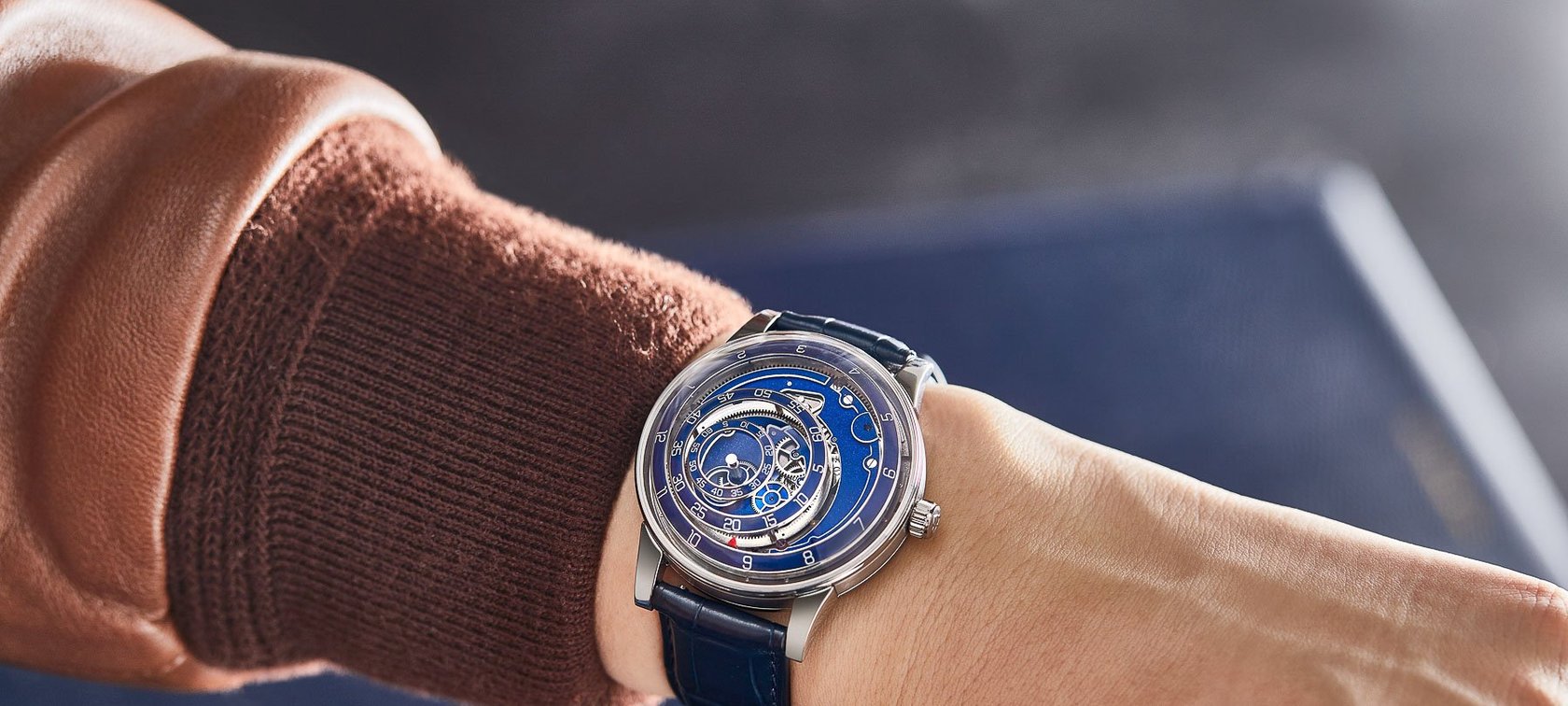 Introducing Grail Watch 3: Trilobe Une Folle Soirée “Wild Night”