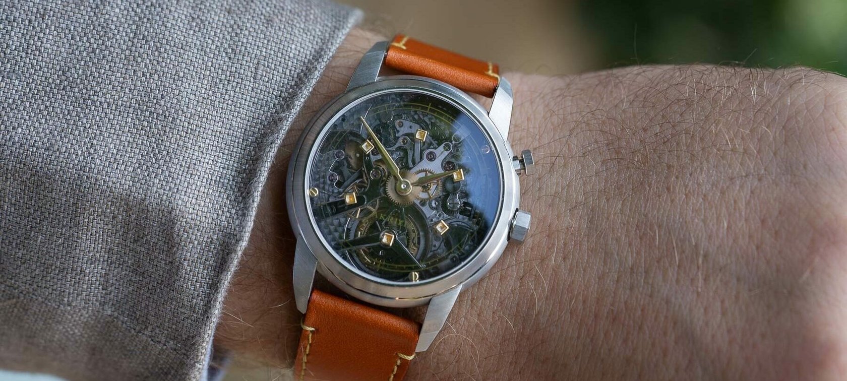Louis Vuitton × Akrivia LVRR-01 Chronographe À Sonnerie wrist shot