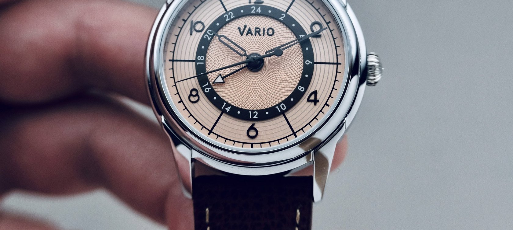 Vario Empire GMT