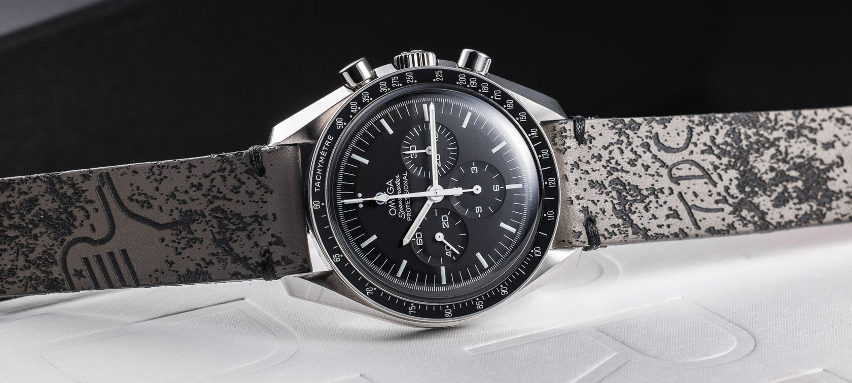 Fratello × REM Last Man on the Moon strap Speedmaster
