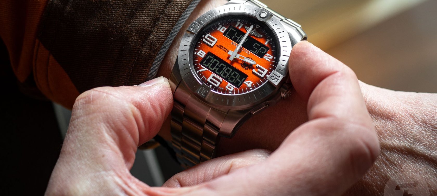 Breitling Aerospace B70 Orbiter