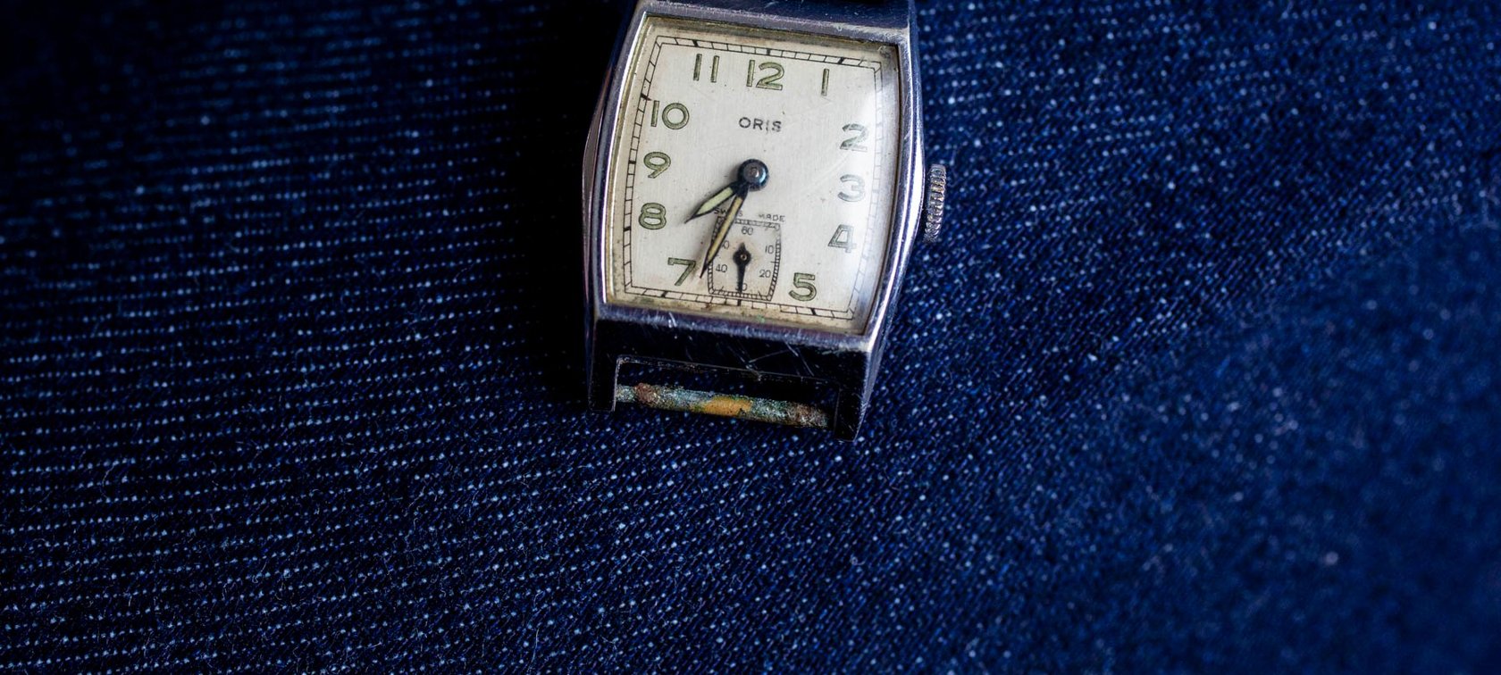 Treasure Hunting: Finding An Old Art Deco Oris Watch In A Suitcase
