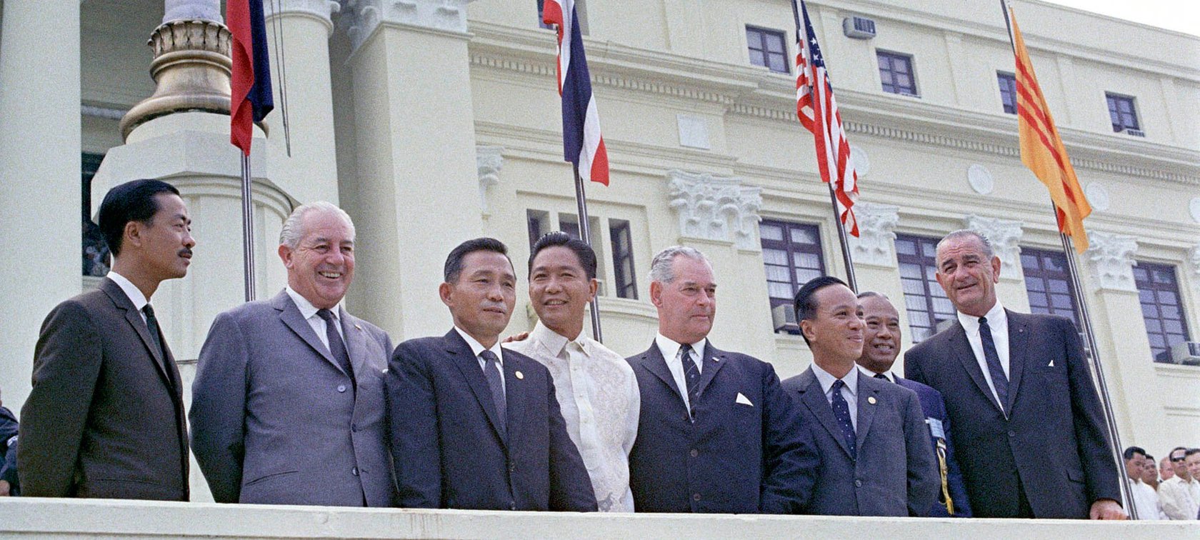 The Rolex Submariner, The “007 Prime Minister,” And A Cold War Mystery