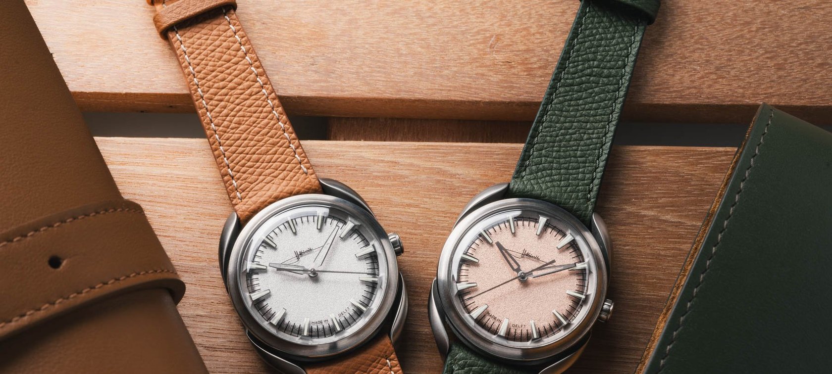 Two versions of the Holthinrichs Signature Ornament header image