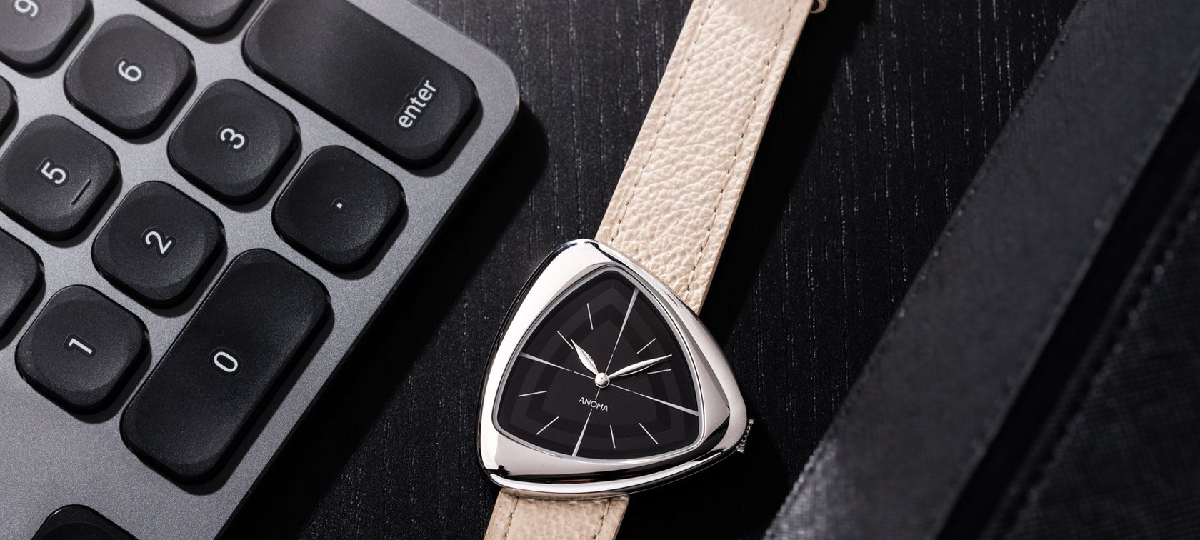 Hands-On: The Anoma A1 Slate With A Refined Dial