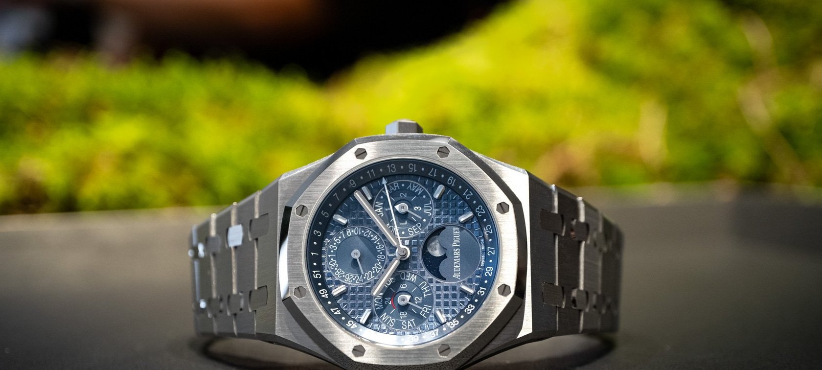 Audemars Piguet Royal Oak Perpetual Calendar ref. 26674ST.OO.1320ST.01 crown up
