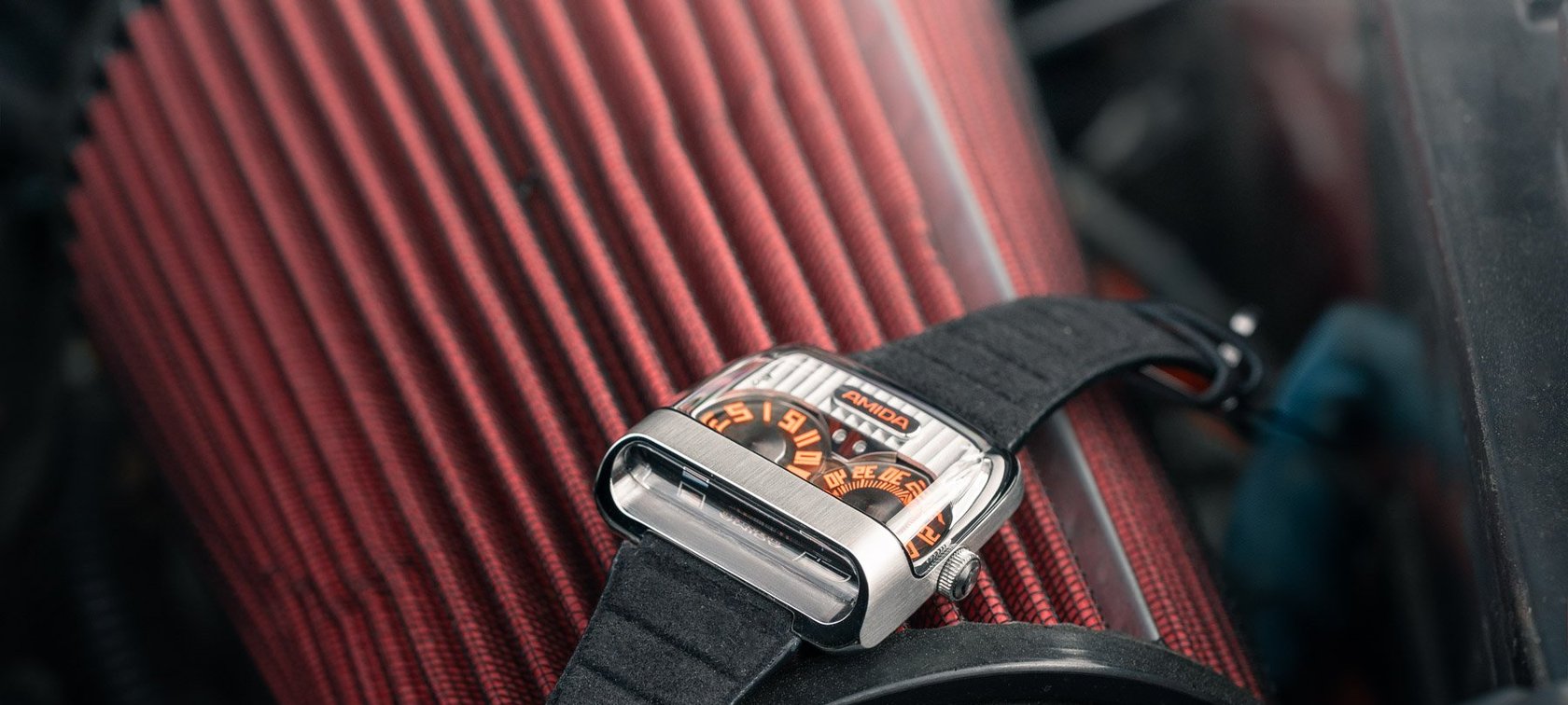 Amida Digitrend Open Sapphire on top of filter