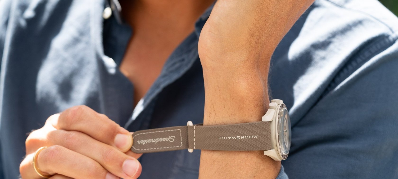 Closing rubber MoonSwatch strap