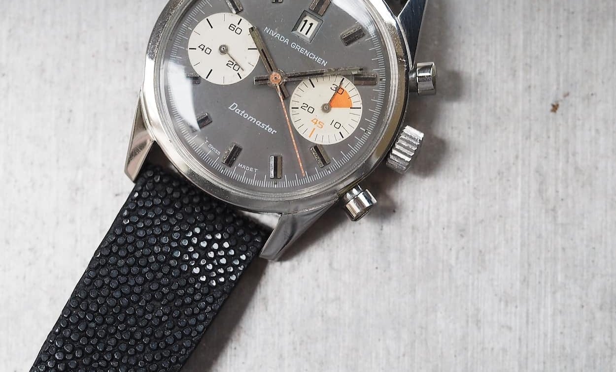 Nivada Grenchen Datomaster contrasting colors