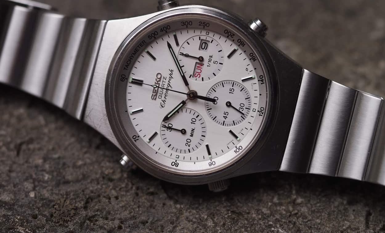 Seiko 7A38 side shot