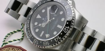 Ceramic Bezel close-up of the Rolex GMT-Master II ref. 116710LN
