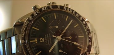 Speedy Tuesday – Speedmaster Professional 105.012 With Serial Number 2400xxxx