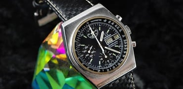 Speedy Tuesday – Speedmaster Day-Date Caliber 1045