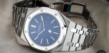 Hands-On With The Audemars Piguet Royal Oak Jumbo in Titanium and Platinum