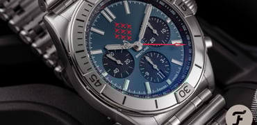 Breitling Chronomat B01 42 Red Arrows
