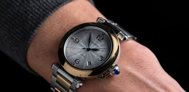 Clubbing Back To The 80s With The Two-Tone Pasha De Cartier 41mm Watch