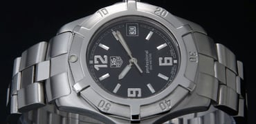 Small But Tough Neo-vintage Dive Watches