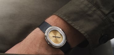 horological wishes for 2025, more affordable dress watches — Serica Parade pocket shot