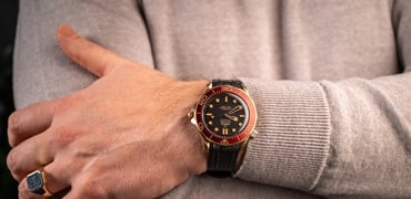 Omega Seamaster Diver 300M Bronze Gold ref. 210.92.42.20.01.003 on wrist