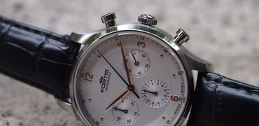 Fortis Tycoon on its side