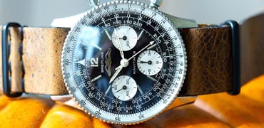 Breitling Navitimer 806 enjoying the Fall :)