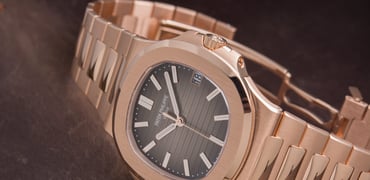 Patek Philippe Nautilus 5711/1R – Is Gold Allowed?