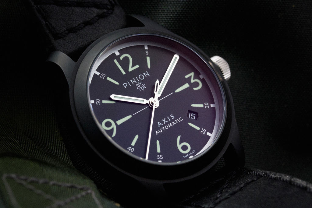 pinion-axis-black-012