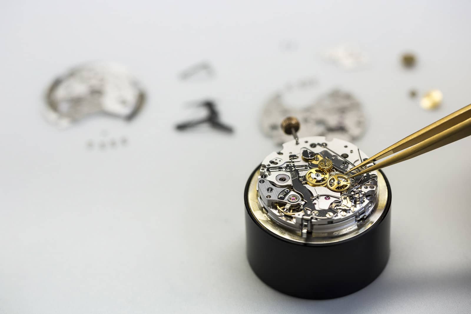 Officine Panerai Manufacture Neuchâtel