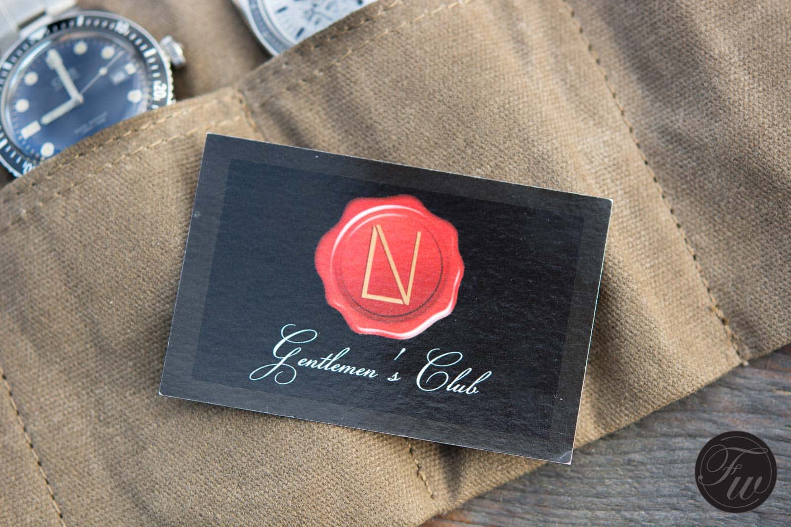Les Noble Gentlemen's Club Watch Roll