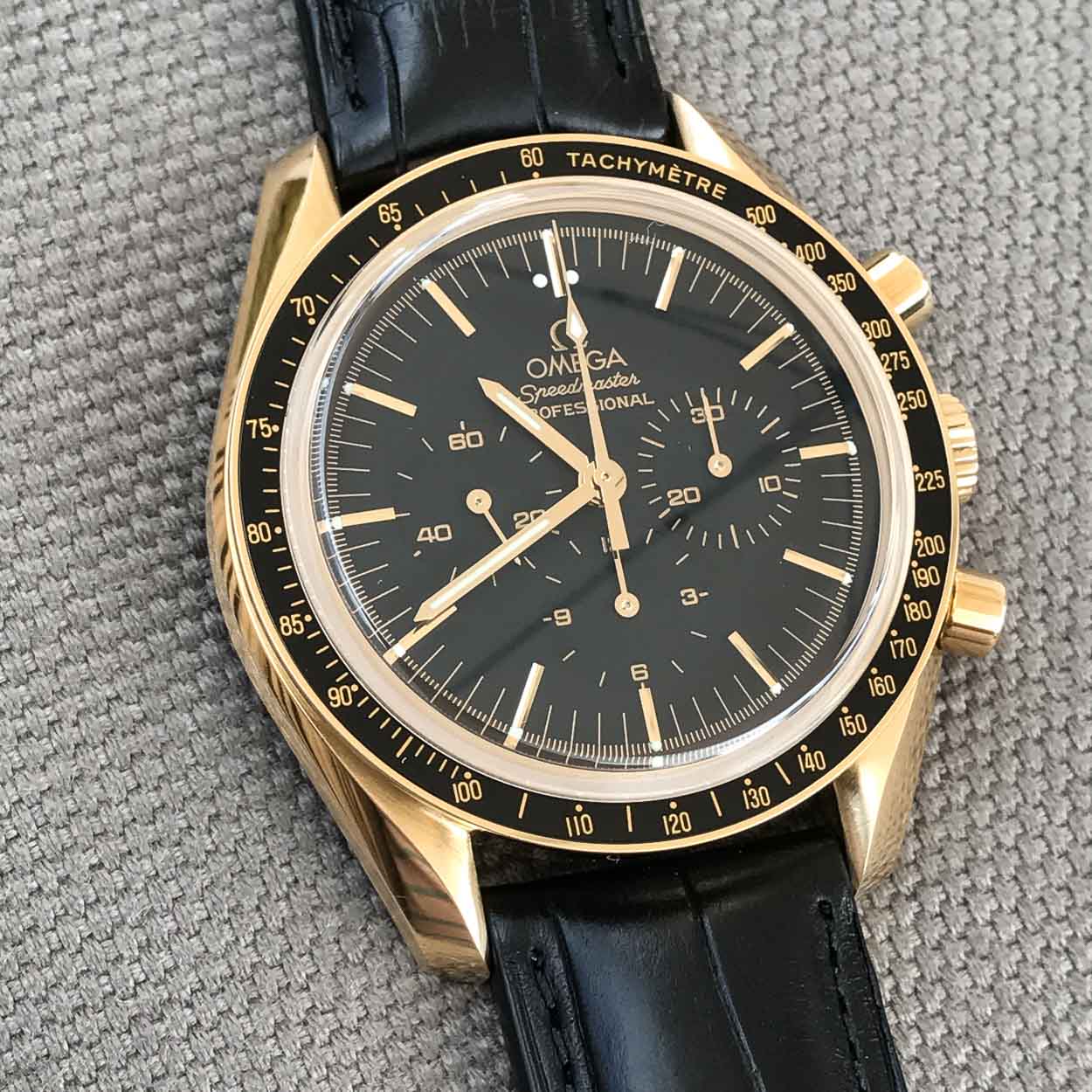 Gold Speedmaster 3695.50.31
