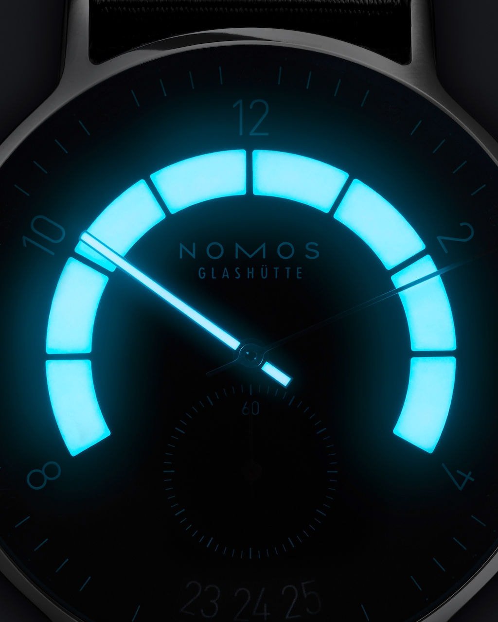 NOMOS Autobahn Neomatik