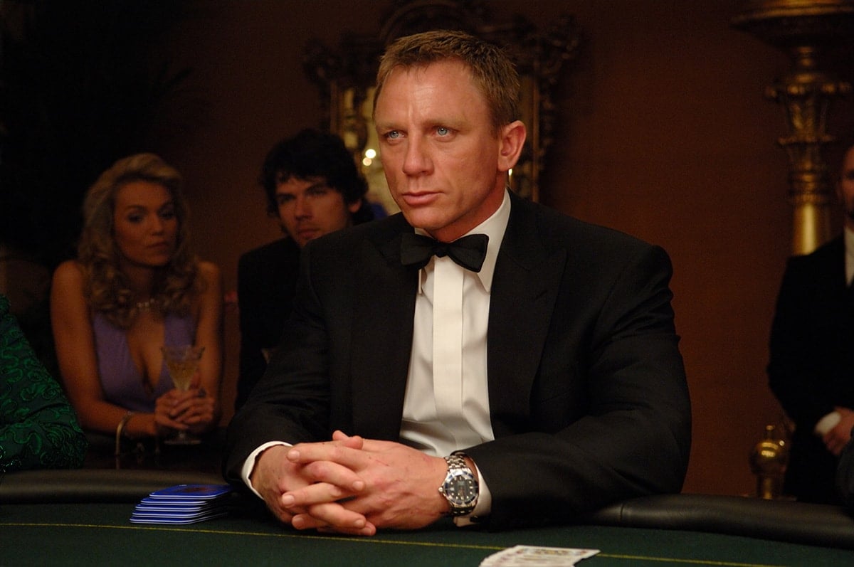 Daniel Craig as James Bond, wearing the Seamaster Diver 300M.
