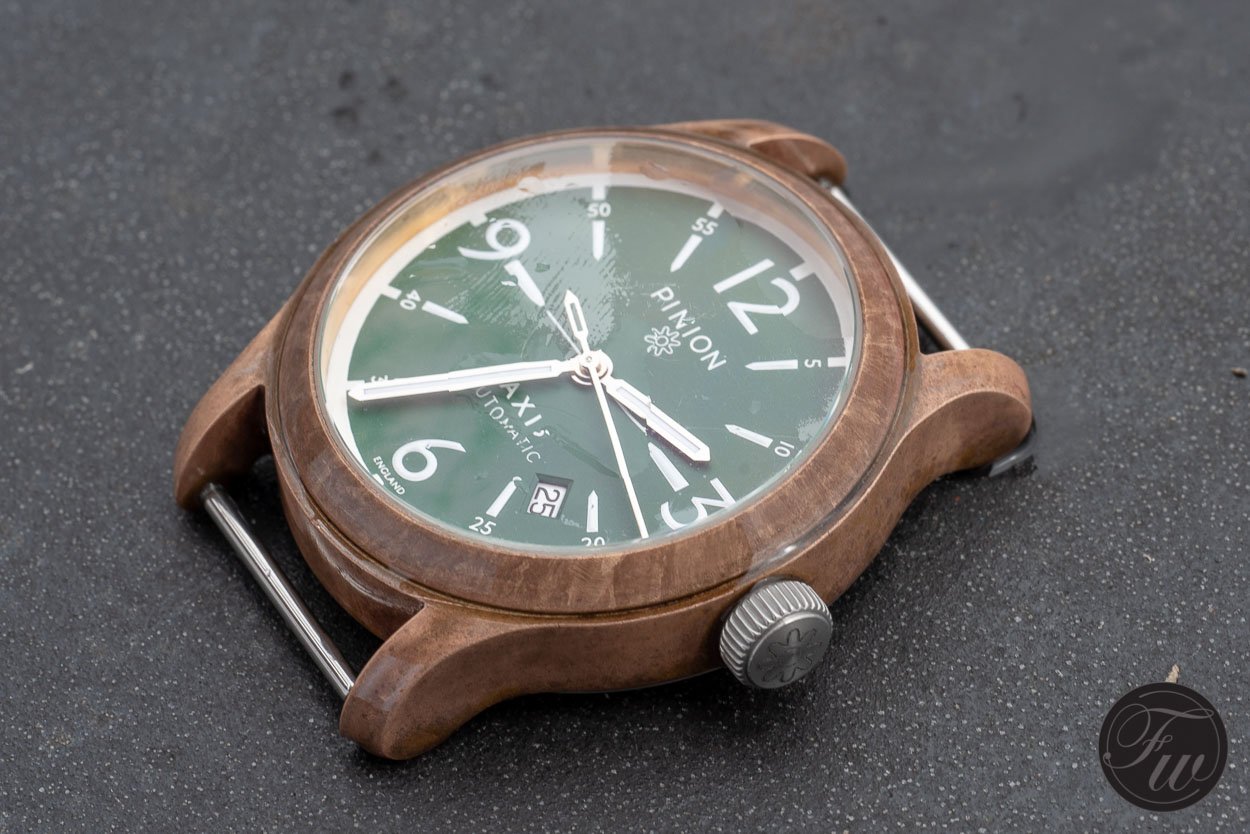Bronze watch patina Bronze watch patina